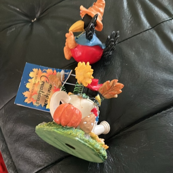 Vintage collectable Crow Figurine - Picture 2 of 5